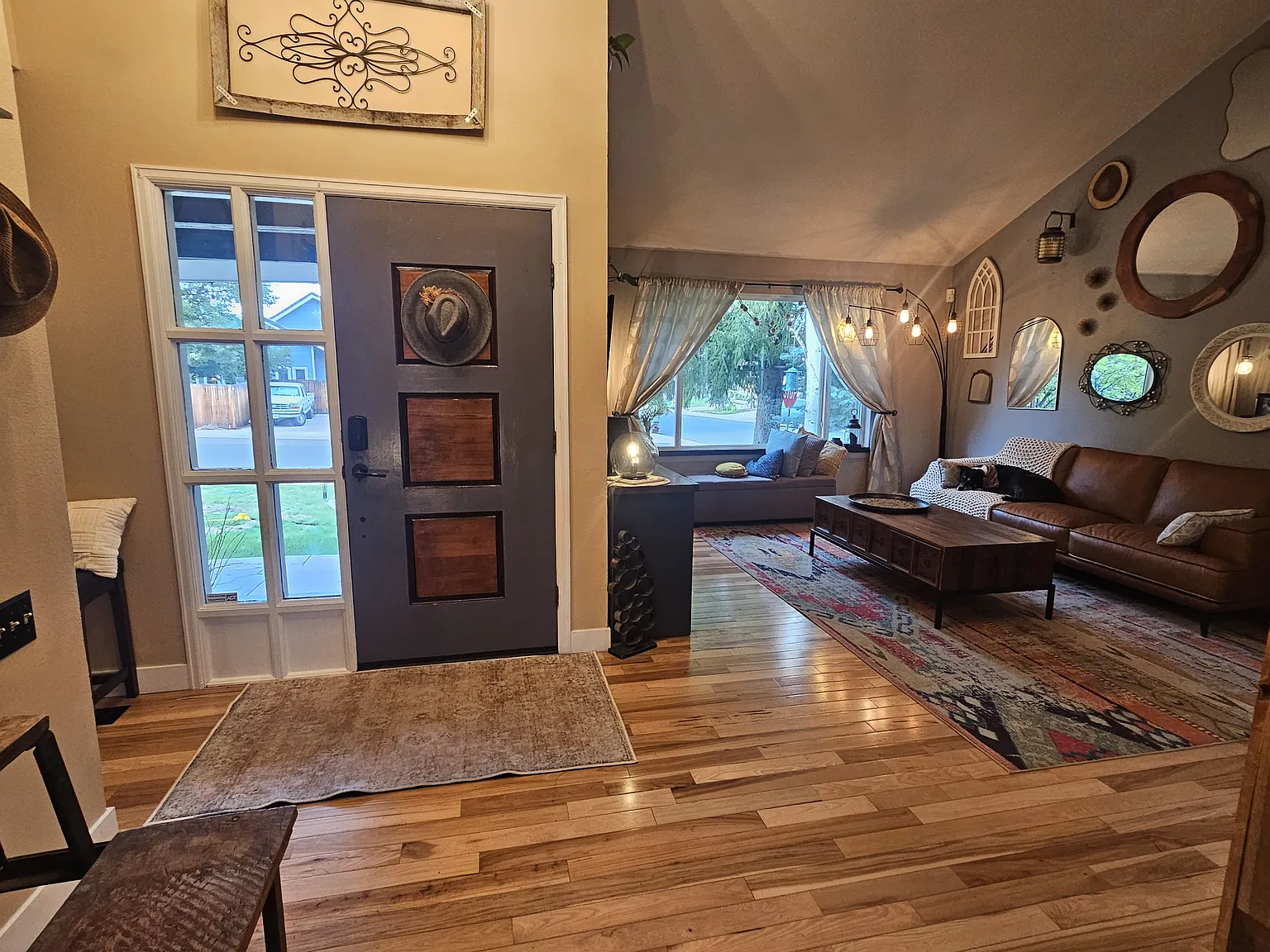 4 bed, 3.5 bath, 3536 sqft, $4,500 — Photo 3