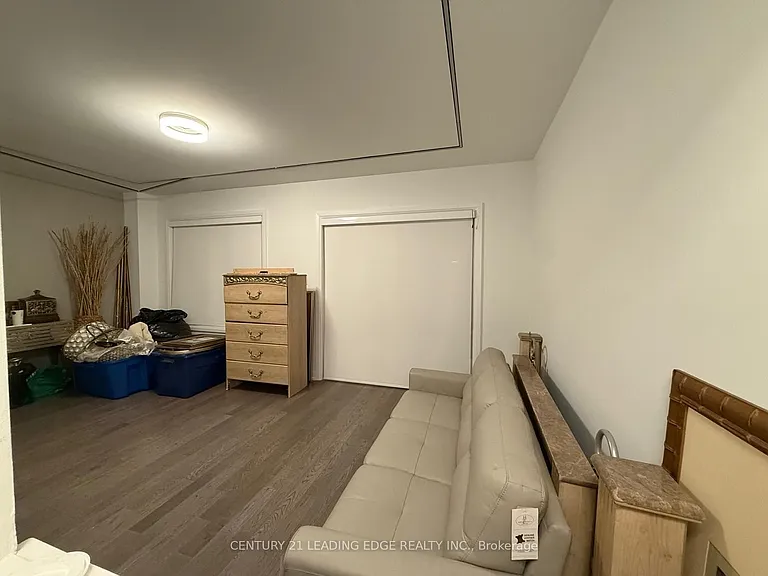 54 Moneypenny Pl — Photo 28