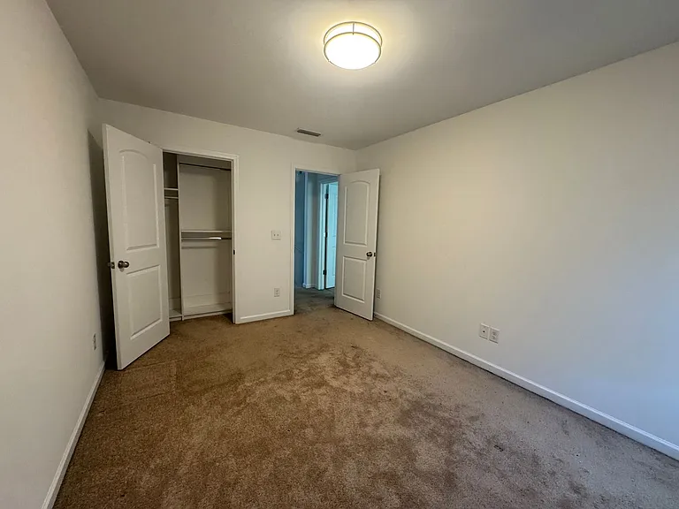 1507 Kellys Landing Dr — Photo 9