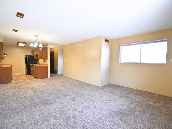 5th image of 3260 Raven Oaks Dr APT 4