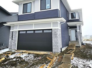 3311 Chernowski Way SW, Edmonton, AB T6W4G4