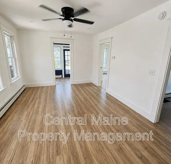 485 Turner St #485 TURNER ST — Photo 2