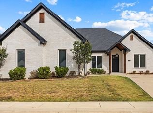 2420 Hurricane Gardens Dr, Bryant, AR 72019