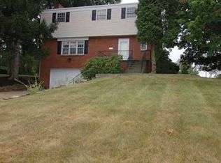 2483 Broadlawn Dr, Pittsburgh, PA