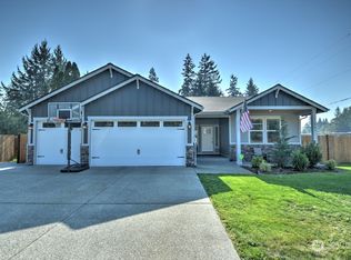 701 Tipsoo Loop S, Rainier, WA 98576