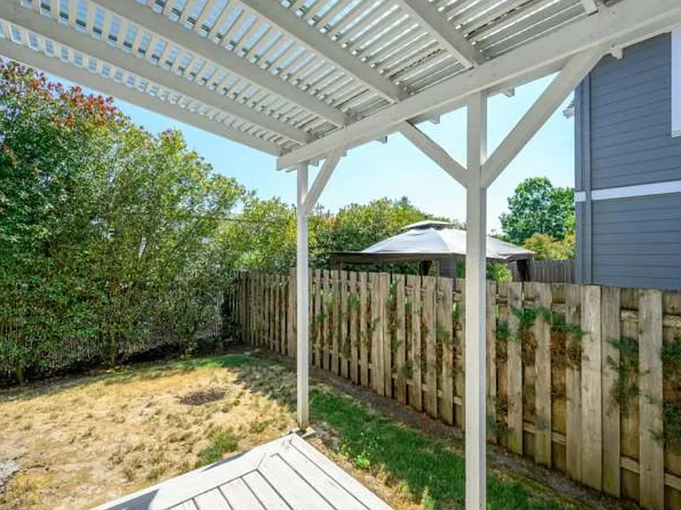 720 E Ella Ct — Photo 17