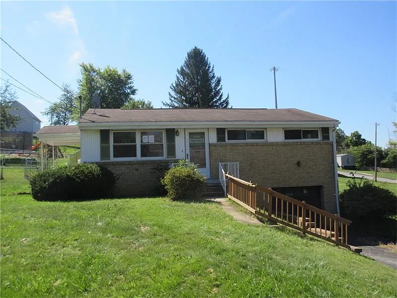 402 Highland Ave photo 1