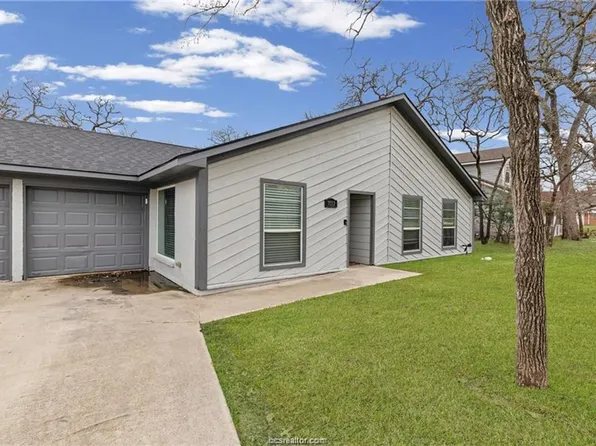 1117 Berkeley St, College Station, TX 77840