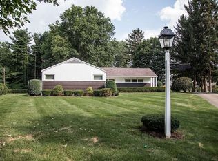 2400 Ridgedale Ave NW, Canton, OH 44708