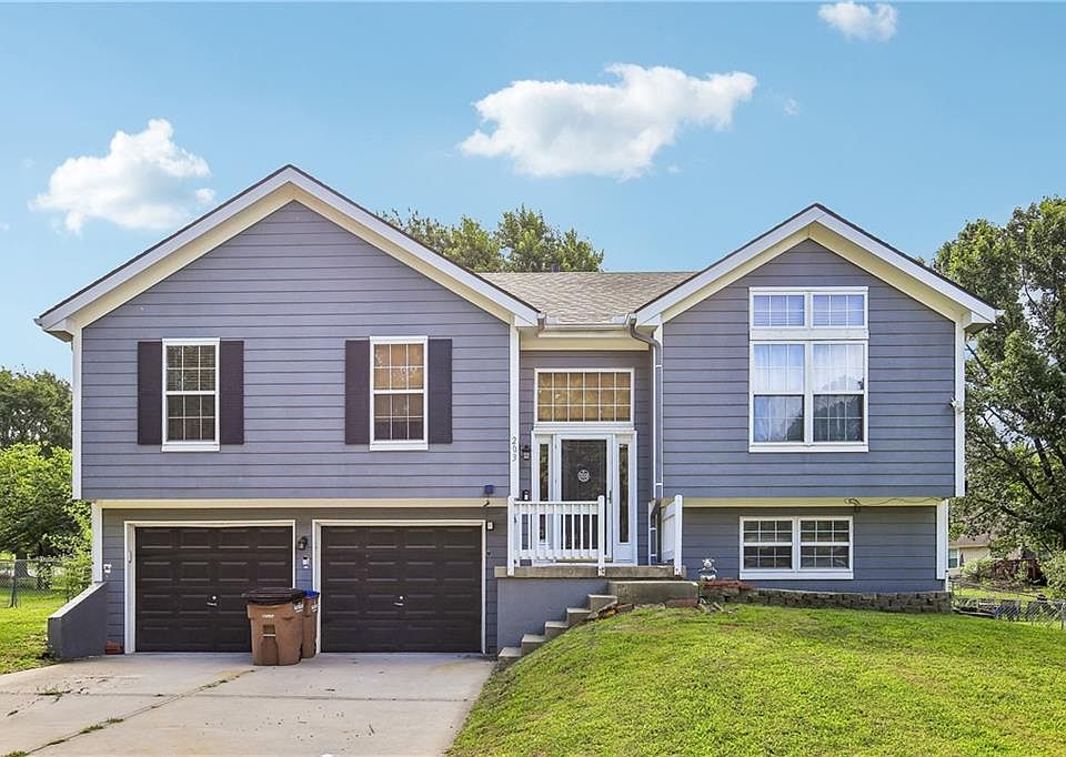 1st image of 203 Broadmoor Dr