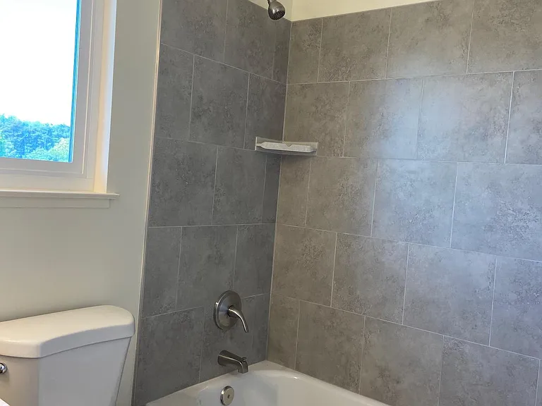 121 Lloyd Ct #2 — Photo 8
