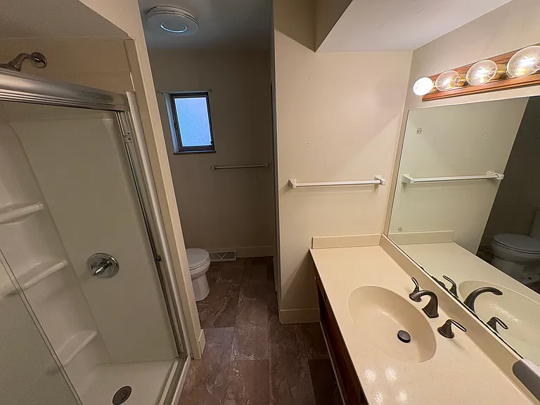 2443 Northwest Blvd #2443 — Photo 7