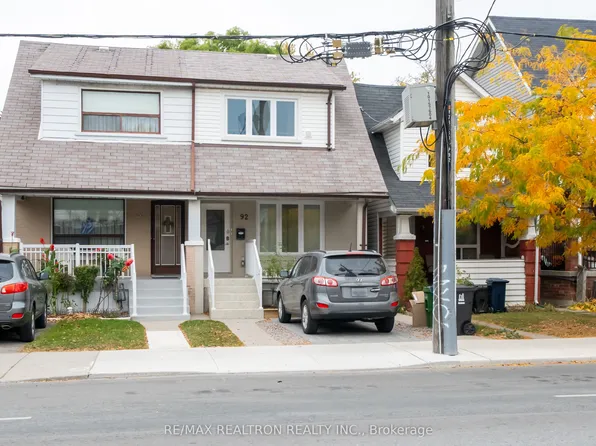 92 Donlands Ave #Basement, Toronto, ON M4J 3P1