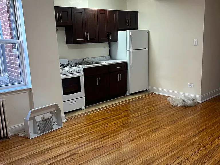 2044 Cropsey Ave #2B — Photo 2