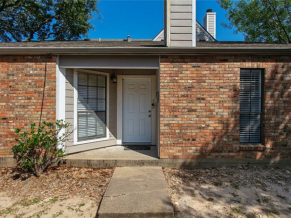 2nd image of 2505 Cross Timbers Dr