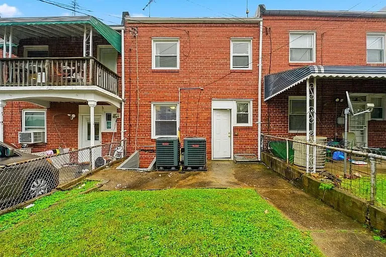 1310 N Ellwood Ave — Photo 11