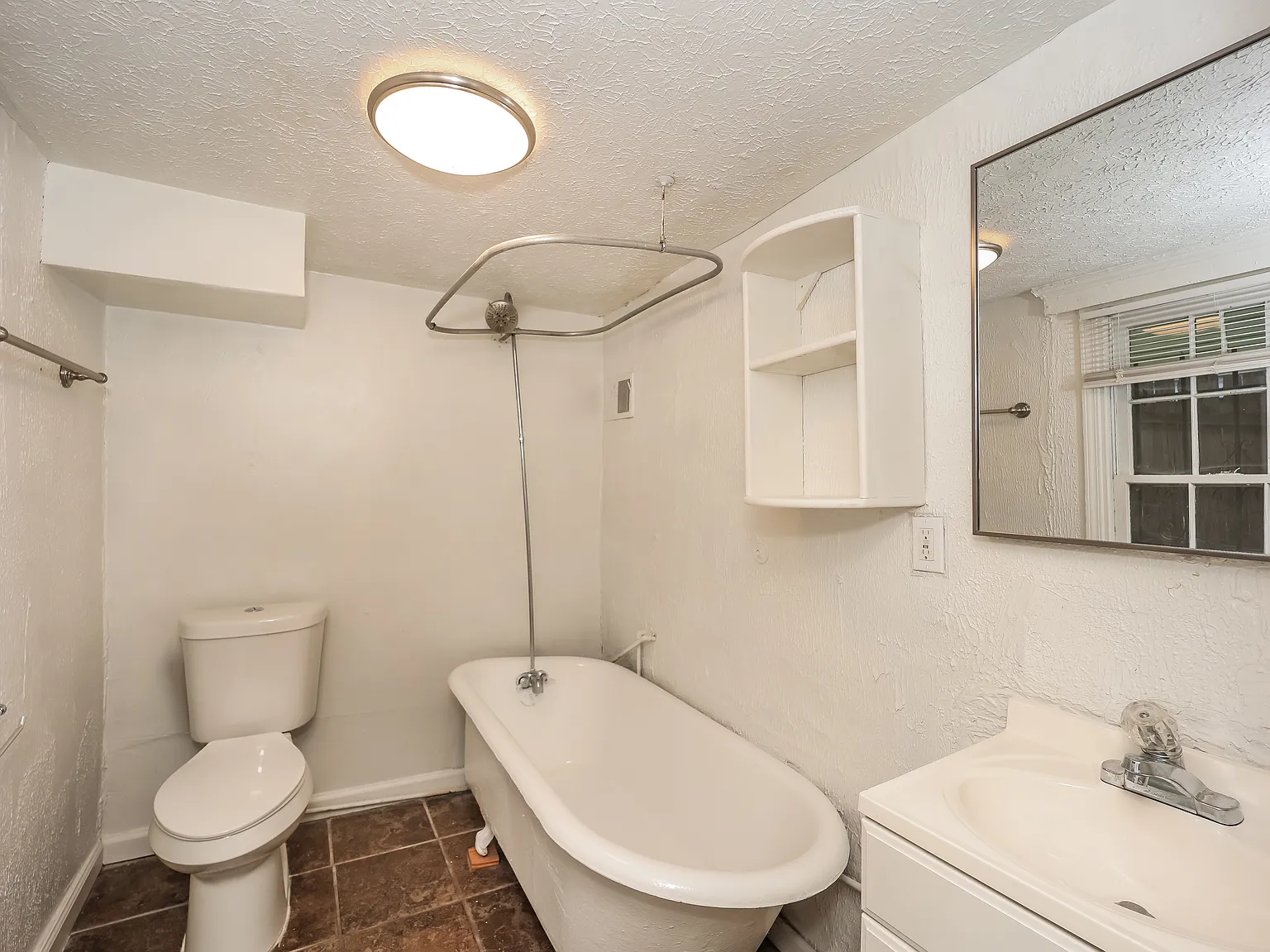 1 bed, 610 sqft, $1,165 — Photo 3