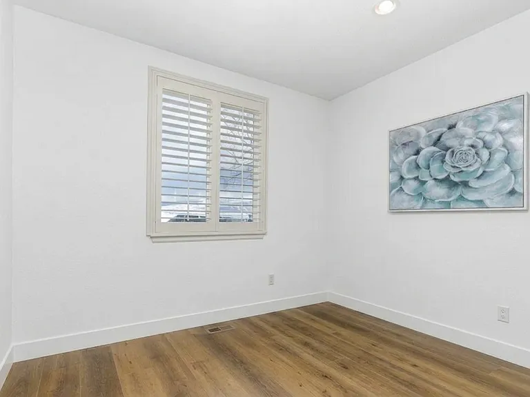 643 Grimson Pl — Photo 11