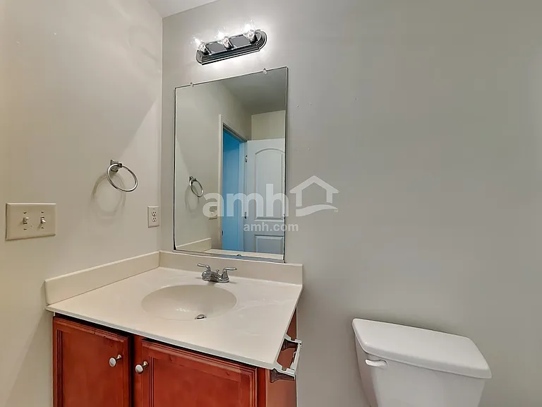 5039 Hogan Point Ct — Photo 12