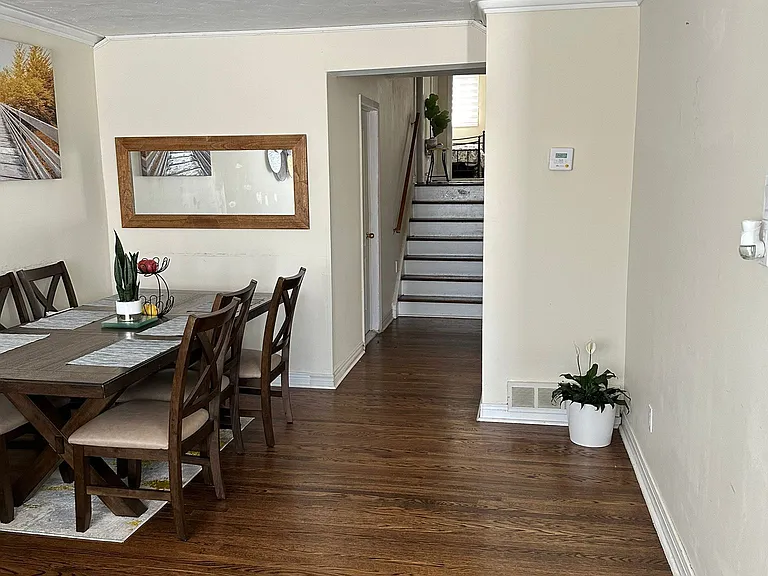 86 Earnscliffe Cir — Photo 3