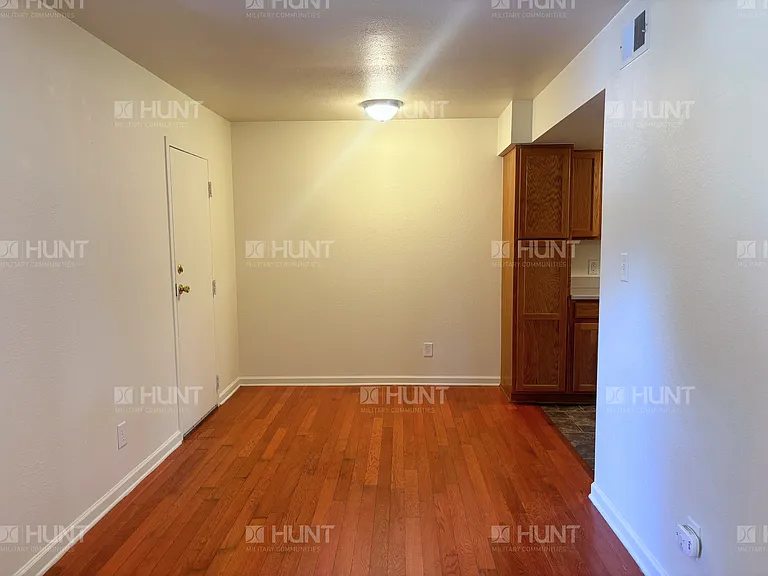 14 Northampton Dr — Photo 4