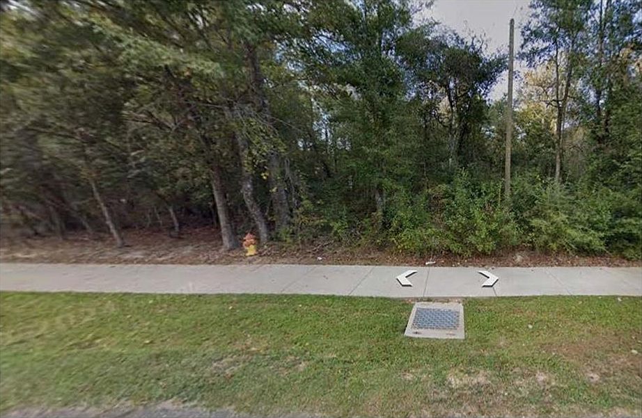 2nd image of Highway 1085