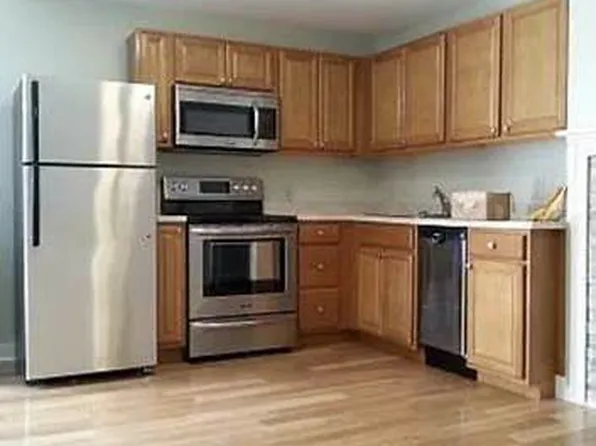 128 Hammond St, Bangor, ME