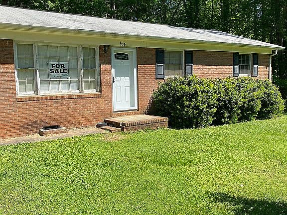 2nd image of 906 Fonda Dr