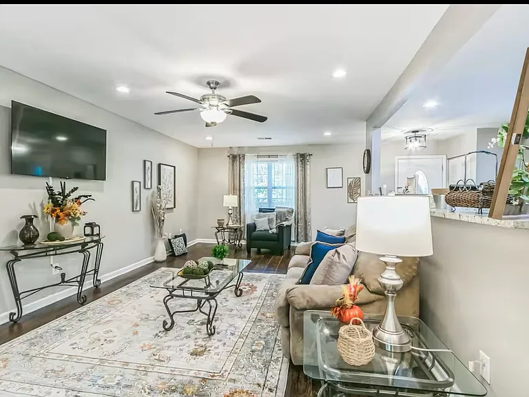 5121 Martins Crossing Rd — Photo 14
