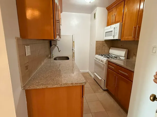 1130 Stadium Avenue 2D image 2 of 6
