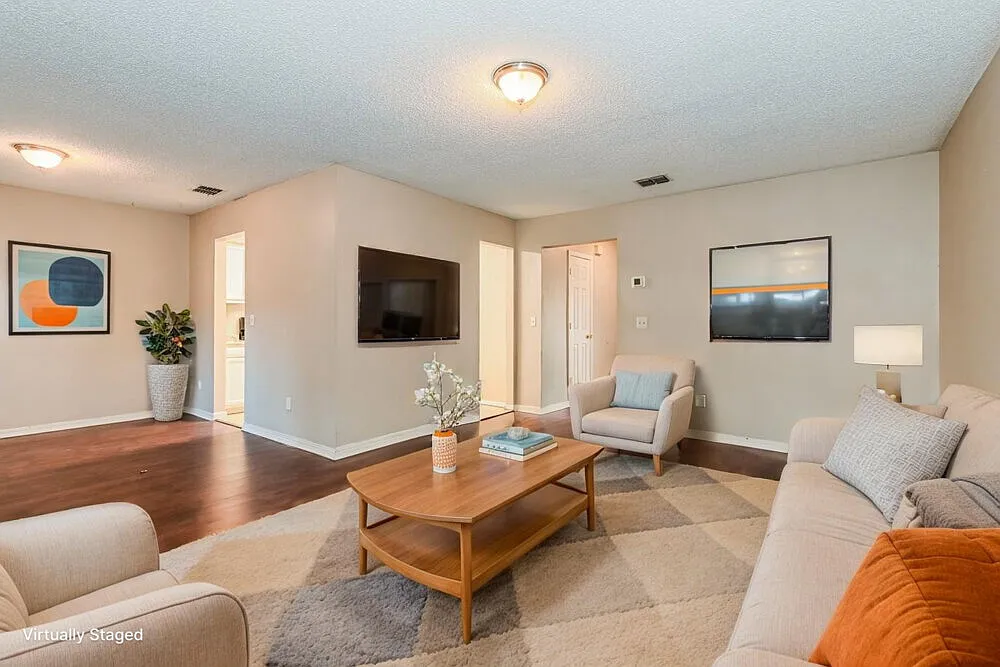 3 bed, 2.5 bath, 1464 sqft, $1,935 — Photo 4