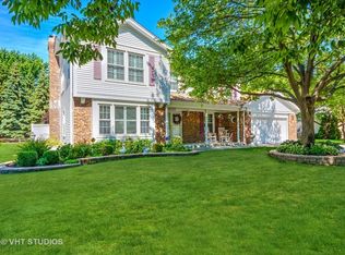 1457 Briergate Dr, Naperville, IL 60563
