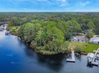 1550 Bay Grove Rd, Freeport, FL 32439