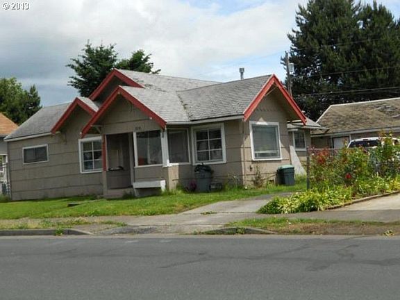 5th image of 324 NW Connell Ave