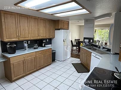 5th image of 2218 Hilton Head Gln
