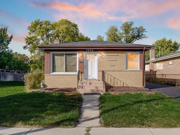 2904 140th St, Blue Island, IL 60406