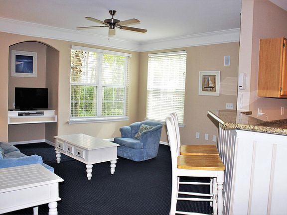 3rd image of 5006 Mangrove Aly APT 204