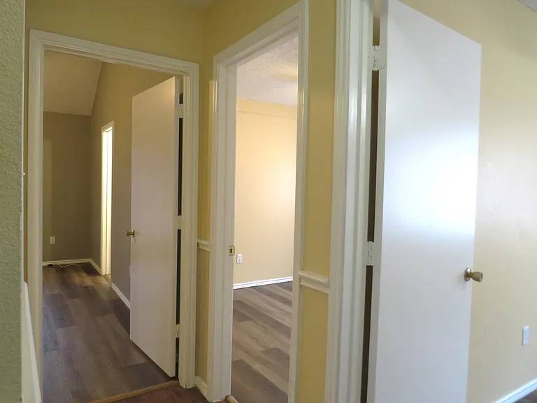 6034 Maple Leaf Dr — Photo 11