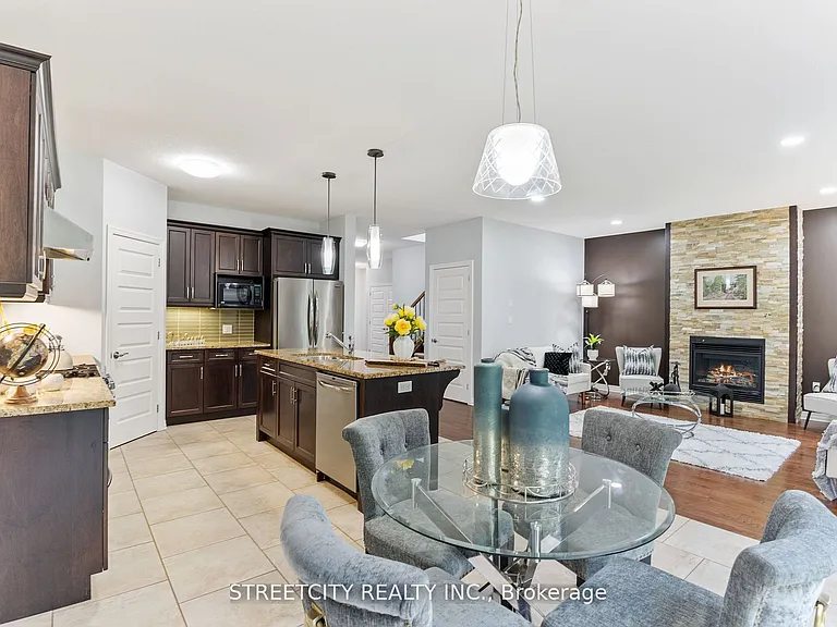 1271 Howlett Cir — Photo 14