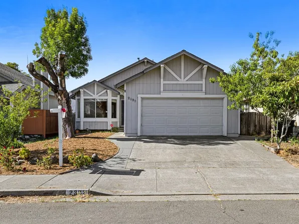 2333 Donahue Avenue, Santa Rosa, CA 95401
