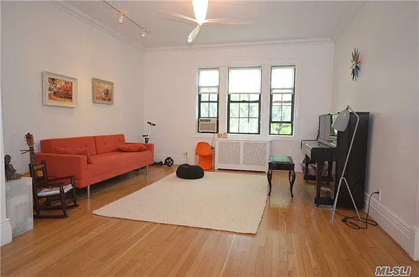 Sold by Madeleine Realty Ltd. | media 13