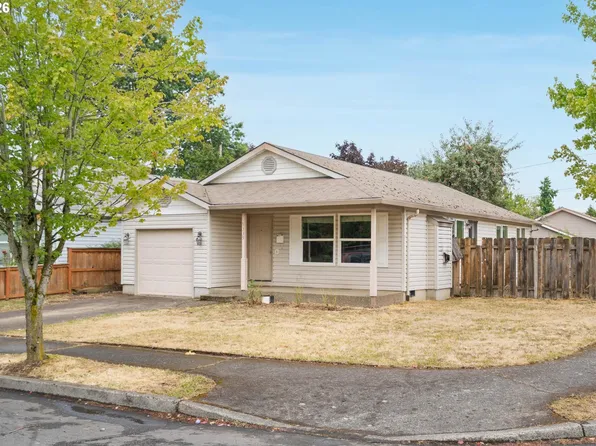 9339 SE Madison St, Portland, OR 97216