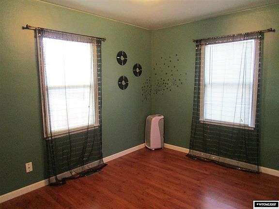 5th image of 1020 McKinley Ave