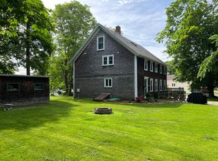 3 Chestnut St #1, Bristol, RI 02809