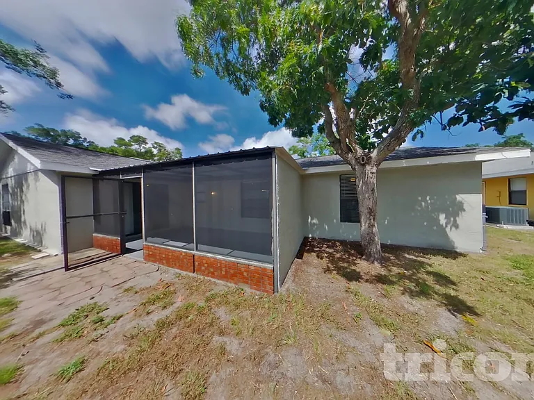 8102 Chickasaw Ln — Photo 17