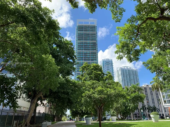 55 SE 6th St, Miami, FL
