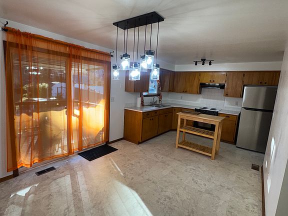 2nd image of 4120 E Congress Ave