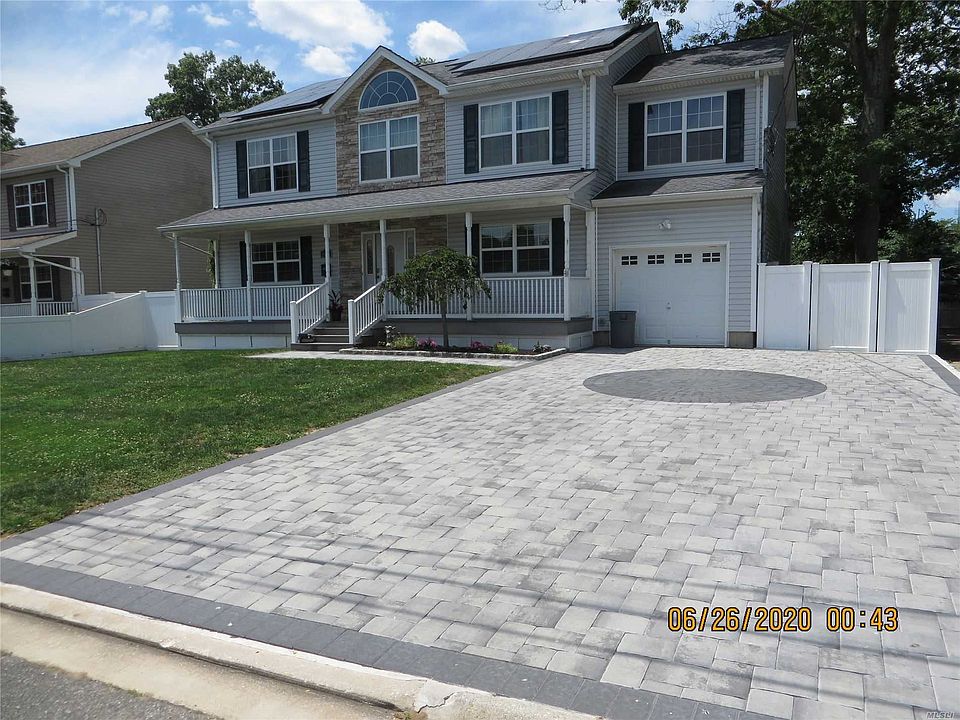 2nd image of 34 Ruth Pl