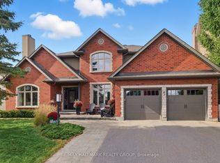 91 Shaughnessy Cres, Ottawa, ON K2K 2N1