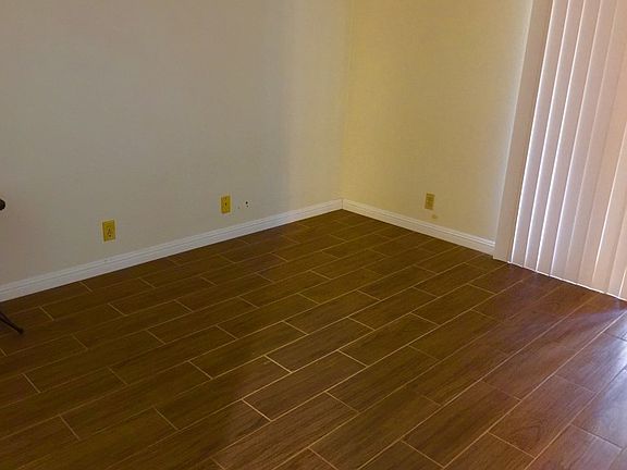 5th image of 3261 Jericho St